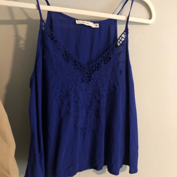 Cute blue tank top - Picture 1 of 2